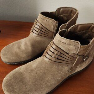 Womens Synal Suede Harness Boots by Earth size 11M